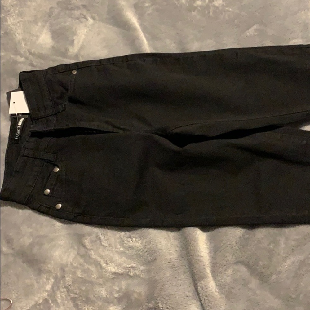 Jeans - Picture 3 of 4